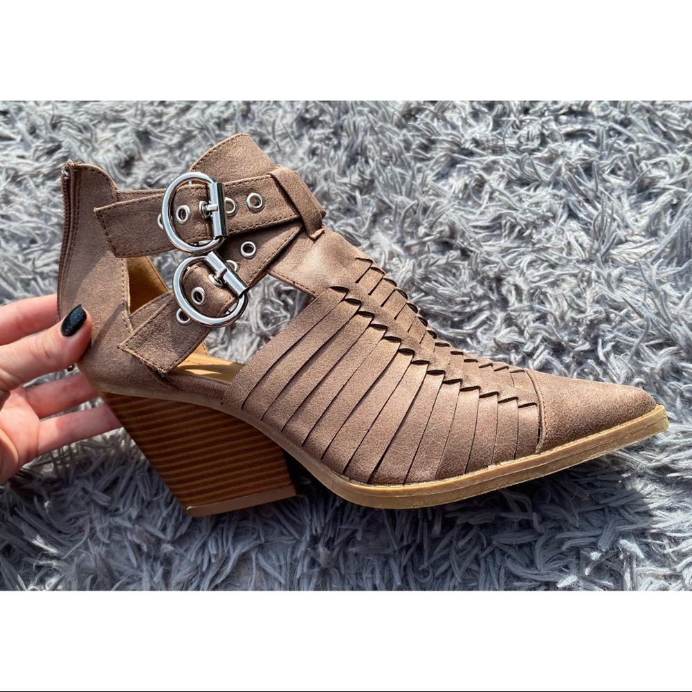Pointed Heeled Boots